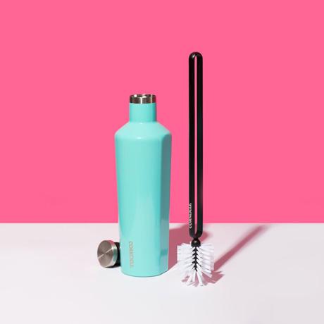 bottle-brush-e3 accessories_bottlebrush_lifestyle.jpg