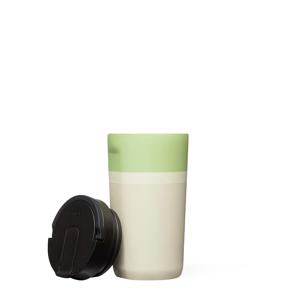 star-warstm-kids-cup-a9 0b29a0bde323--grogu-kids-cup-product-lid-off.png