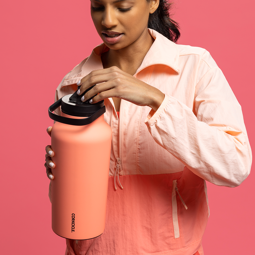 series-a-sport-jug-y5 968dacb42298--05.png
