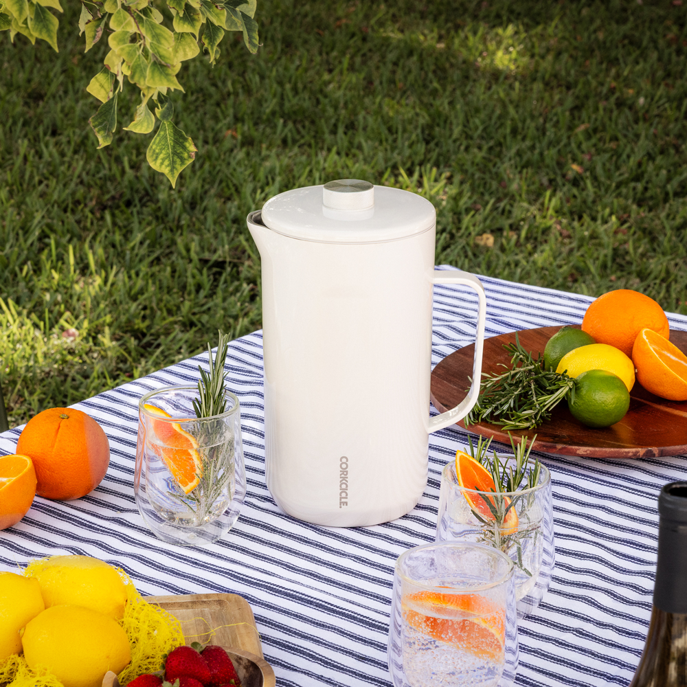 pitcher-g2 OatmilkPitcher_Lifestyle.png